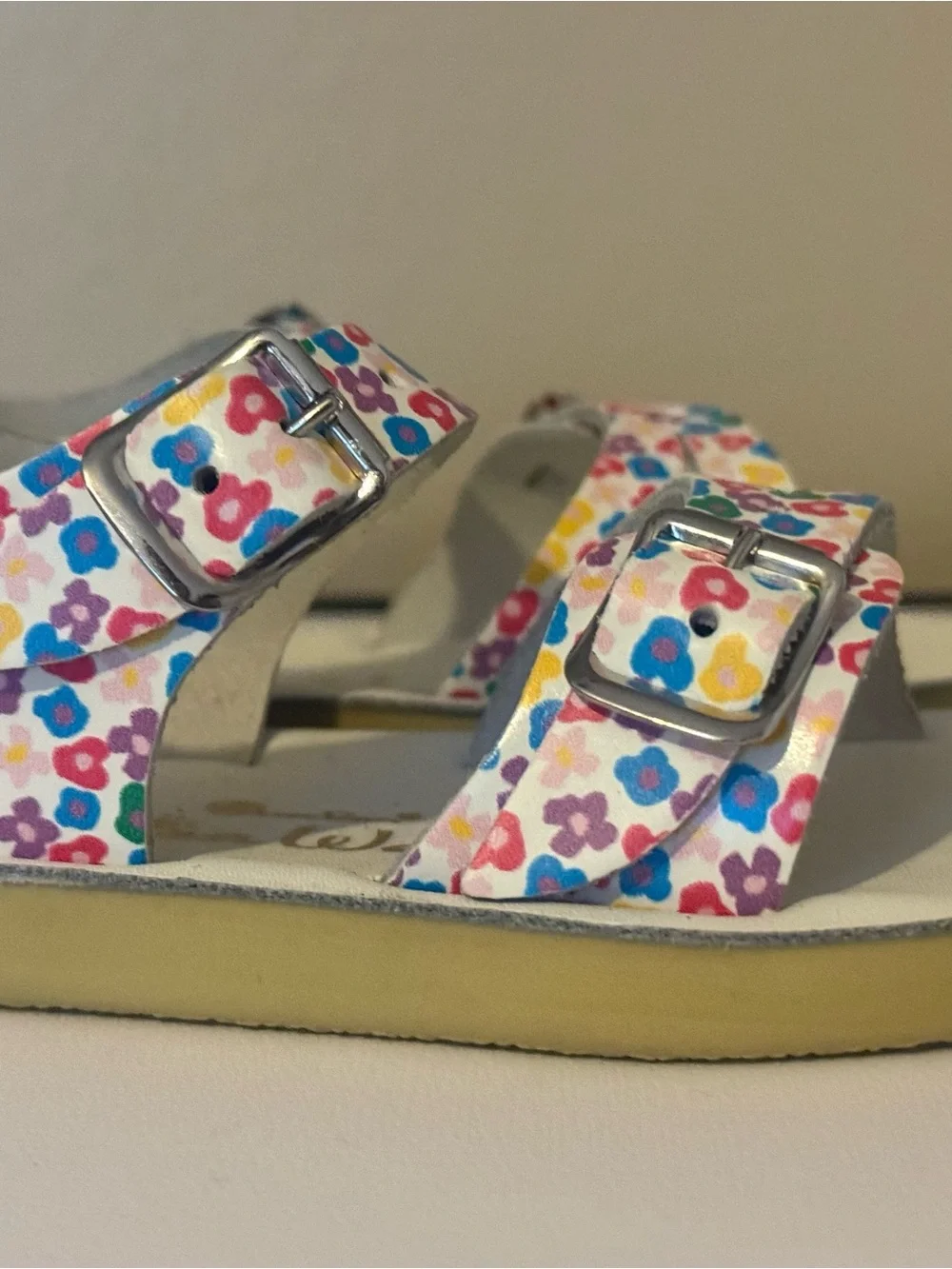 Sun-San Sea Wees Double-Buckle Floral Sandals